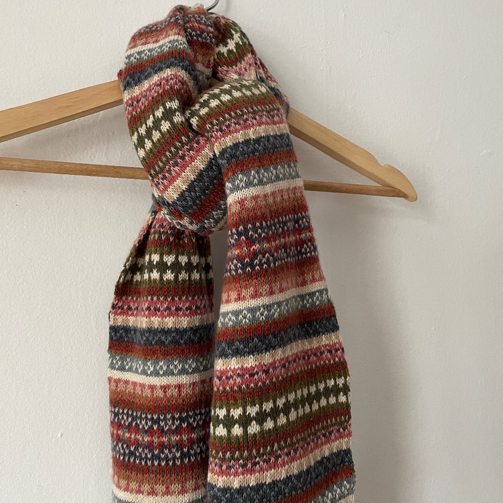 LOVE & LORE jacquard scarf